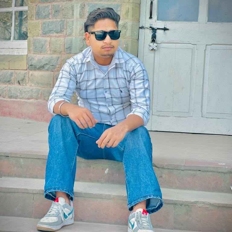 Alumni image